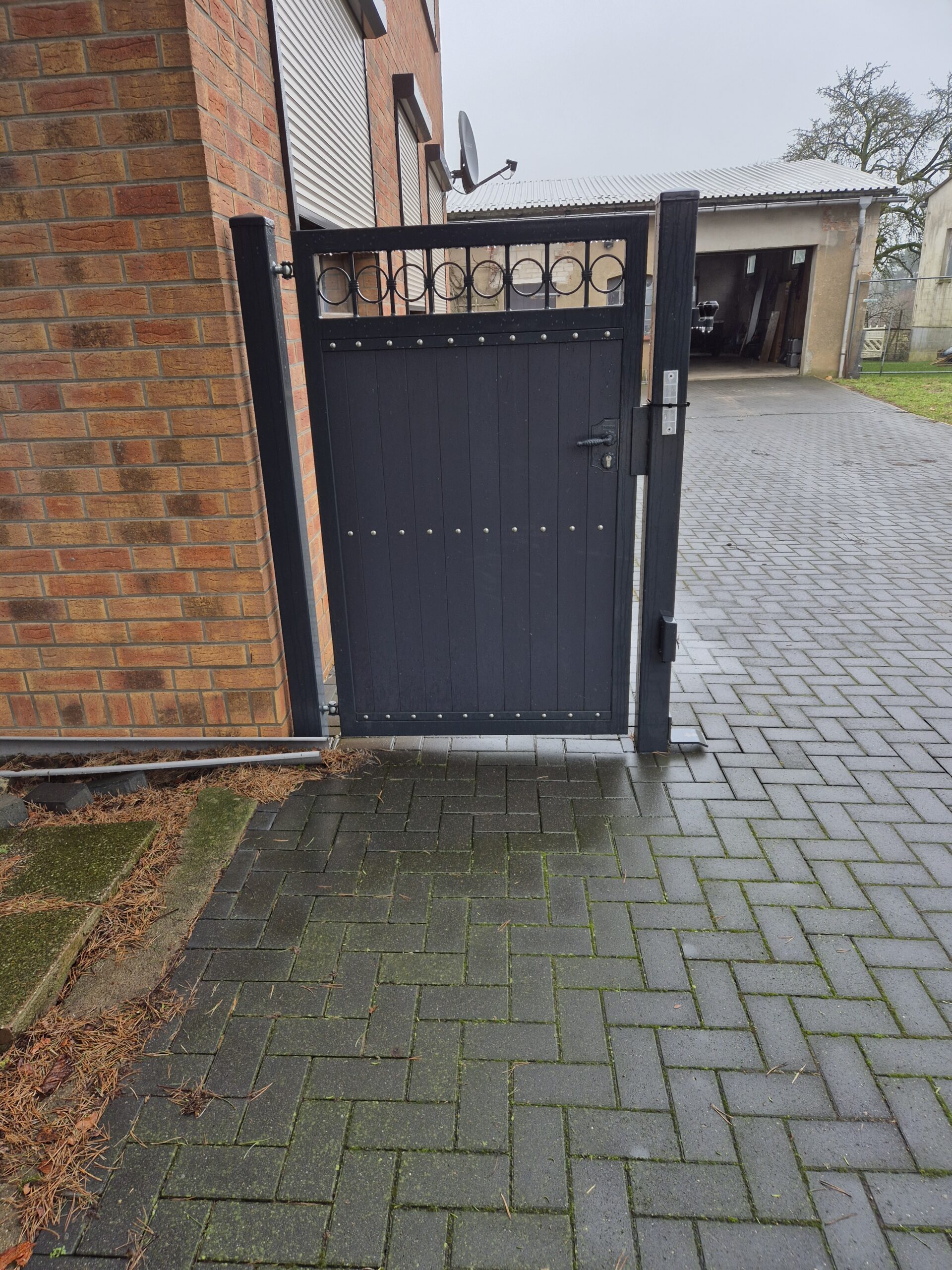 Sichtschutzzaun Referenz SICHTSCHUTZ-BMZ-0005 – mehr Privatsphäre am Grundstück
