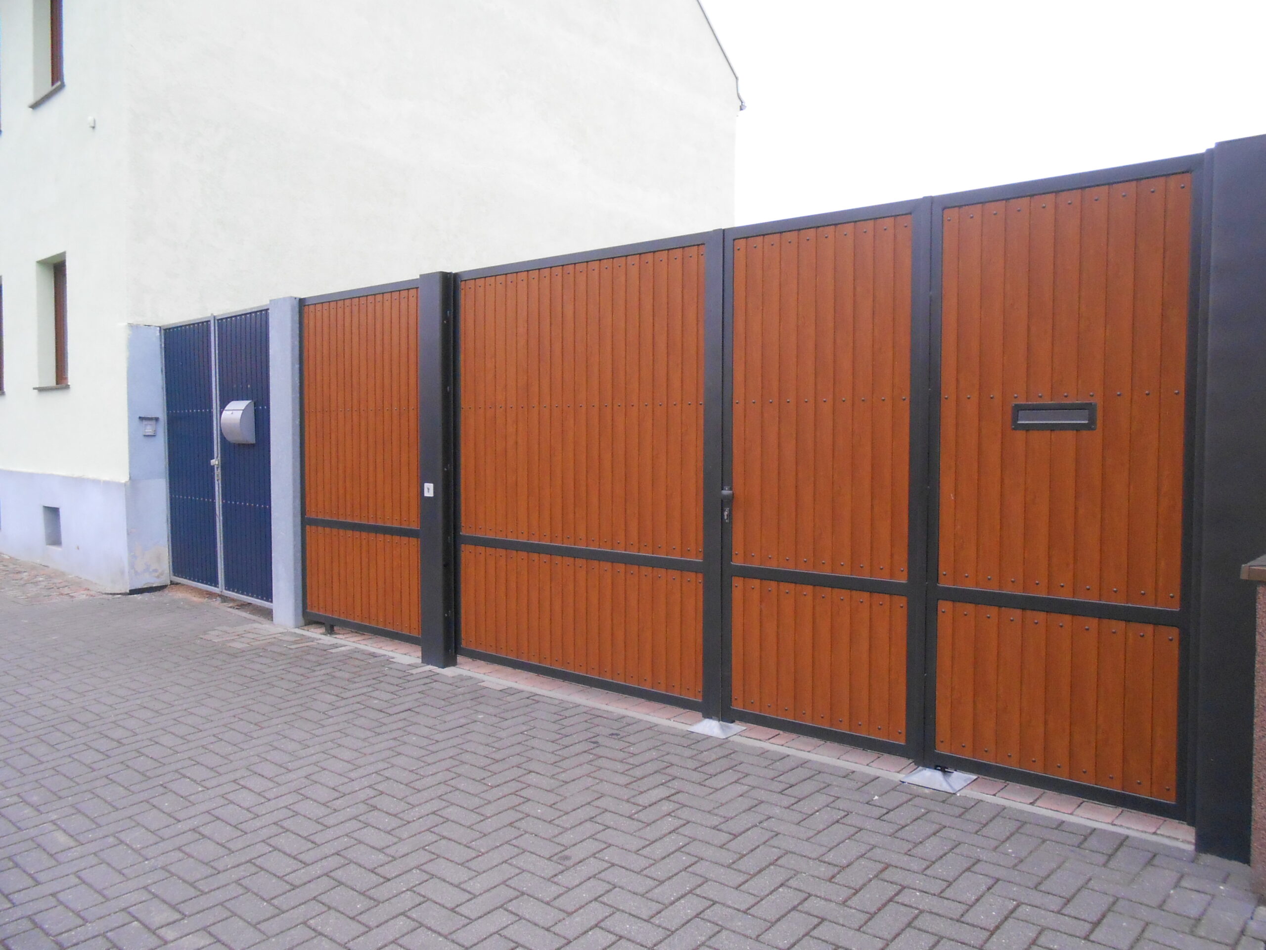 Sichtschutzzaun Referenz SICHTSCHUTZ-BMZ-0010 – mehr Privatsphäre am Grundstück