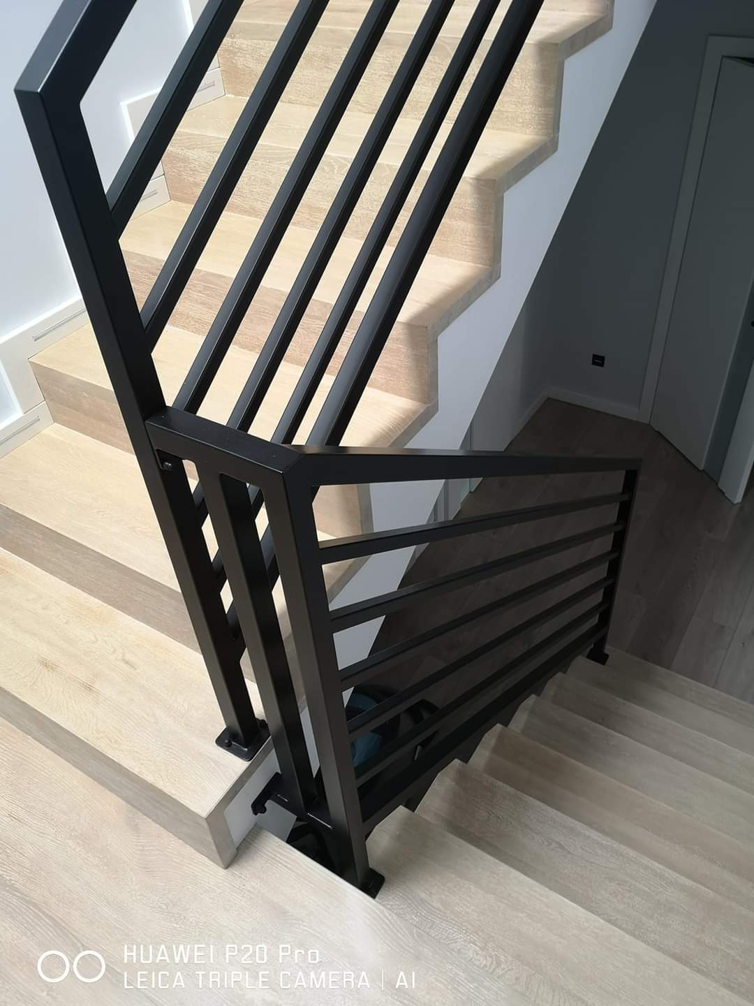 Metalltreppe Referenz TREPPEN-BMZ-0004 – Treppenbau aus Metall