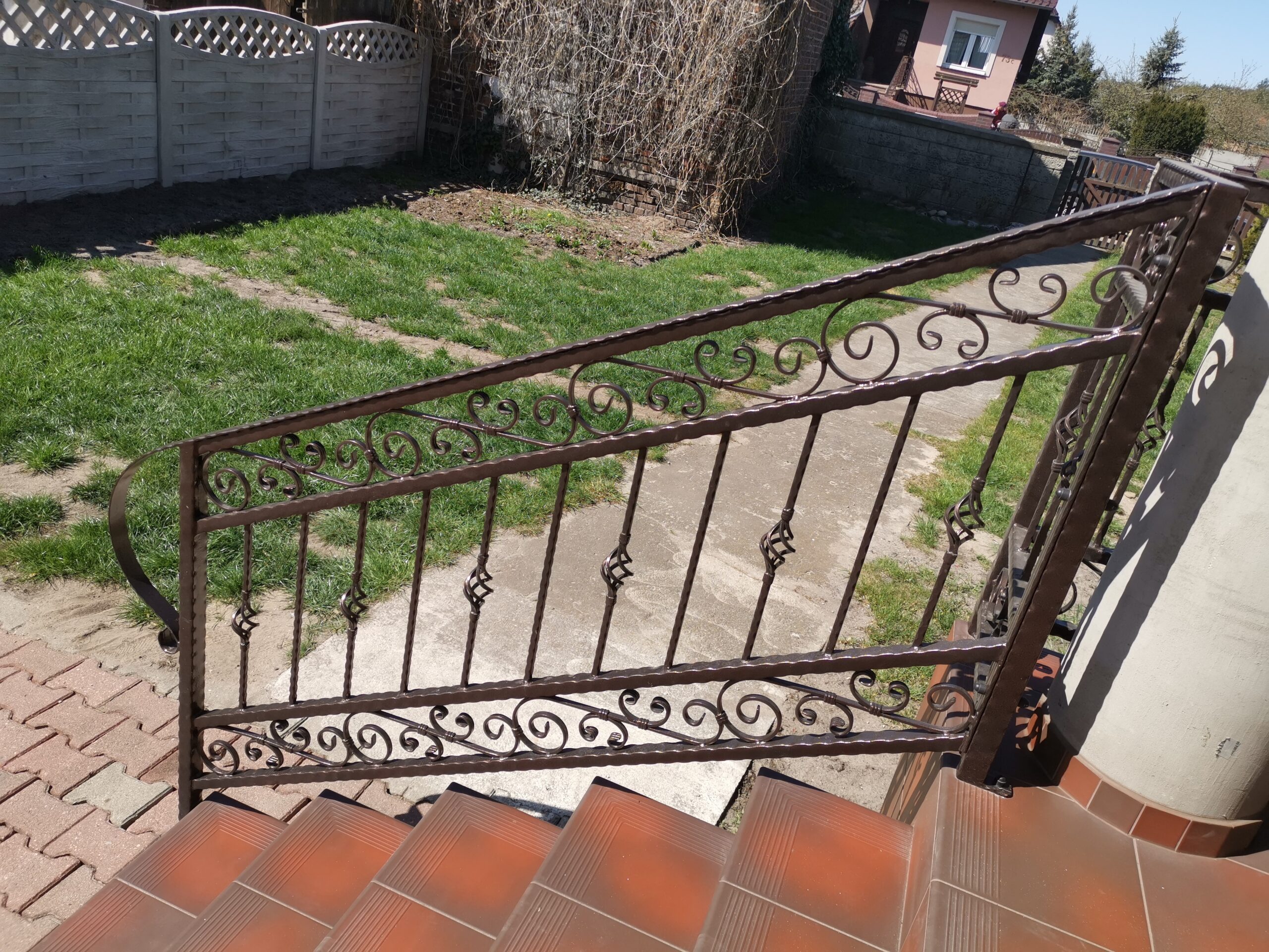 Metalltreppe Referenz TREPPEN-BMZ-0003 – Treppenbau aus Metall